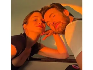 Chris Evans Digosipkan Selingkuh Usai Jadi Ayah, Ini Faktanya