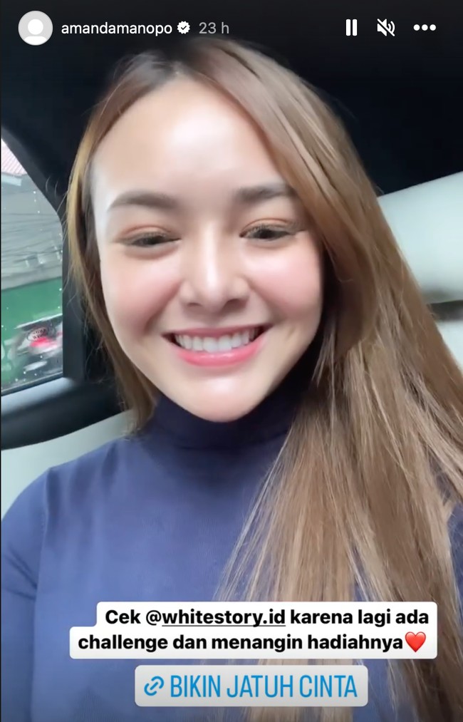 Dengan rambut panjang, Amanda Manopo jadi terlihat semakin menawan. Penampilannya pun jadi menuai atensi. Foto: Instagram/@amandamanopo