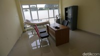 Rusun ini juga dilengkapi dengan klinik.