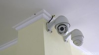 Rusun ini juga dilengkapi dengan CCTV.