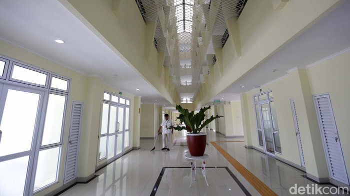 Begini Jeroan Rusun dengan Sewa Rp 10.000/Bulan di Bekasi Kementerian PUPR membangun rusun dengan sewa 10.000/bulan untuk eks gelandangan dan pengemis. Yuk kita lihat kondisi di dalam rusun tersebut.