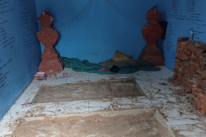 Diduga aliran sesat di Desa Cibugel, Kecamatan Cisoka, Kabupaten Tangerang, Banten.