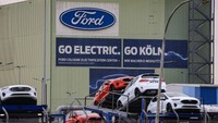 Selain itu, Sanders mengatakan bahwa perusahaan sedang mempertimbangkan untuk membawa platform Ford ke Eropa yang kemungkinan pabriknya ada di Valencia, Spanyol. Oliver Berg/Getty Images