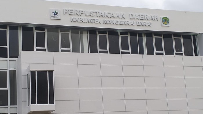 Gedung Perpustakaan Daerah di Labuan Bajo akan dijadikan destinasi wisata literasi untuk meningkatkan indeks literasi masyarakat Manggarai Barat.