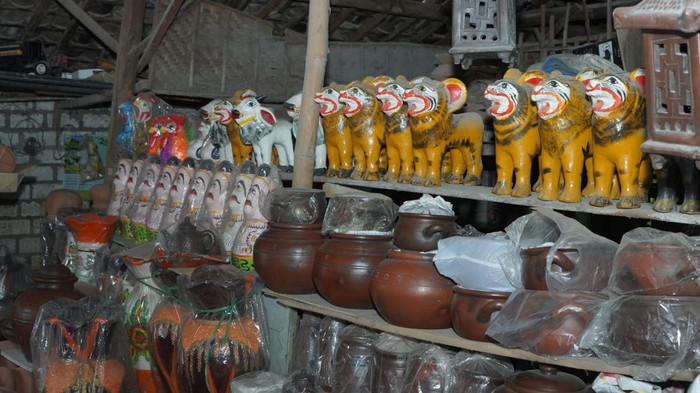 Gerabah di Desa Lamongan