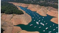 Danau Oroville ini merupakan waduk terbesar kedua di California, Amerika Serikat.  