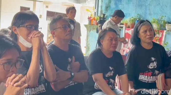 Keluarga Richard Eliezer di Kota Manado.