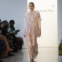 Fashion show Zeta Privé, brand busana lokal milik desainer sekaligus pengusaha muda Trisha Chas di New York Fashion Week 2023, Senin (13/2/2023). Foto: Dok. Trisha Chas/Zeta Prive
