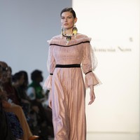 Fashion show Zeta Privé, brand busana lokal milik desainer sekaligus pengusaha muda Trisha Chas di New York Fashion Week 2023, Senin (13/2/2023). Foto: Dok. Trisha Chas/Zeta Prive