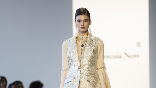 10 Koleksi Busana Brand Lokal Zeta Prive di New York Fashion Week 2023