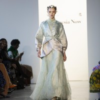 Fashion show Zeta Privé, brand busana lokal milik desainer sekaligus pengusaha muda Trisha Chas di New York Fashion Week 2023, Senin (13/2/2023). Foto: Dok. Trisha Chas/Zeta Prive