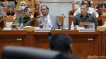 Mahfud-Komisi III DPR Bahas Revisi UU MK