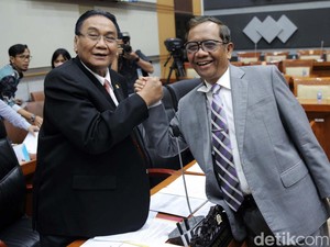 Beda Sikap, Ketua Komisi III DPR Tak Setuju Pansus Janggal Rp 349 T