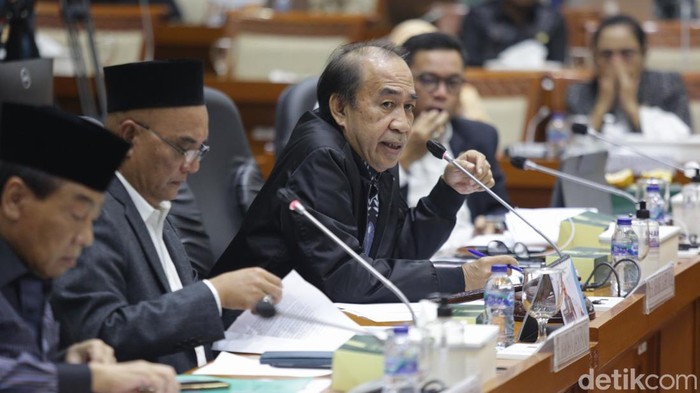 Momen Komisi VII DPR-Kemenag Sahkan Biaya Haji Rp 49,8 Juta