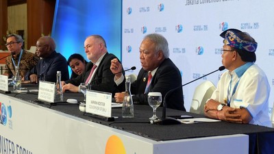 Momen Menteri Basuki Kumpul Bareng Delegasi World Water Forum di Jakarta