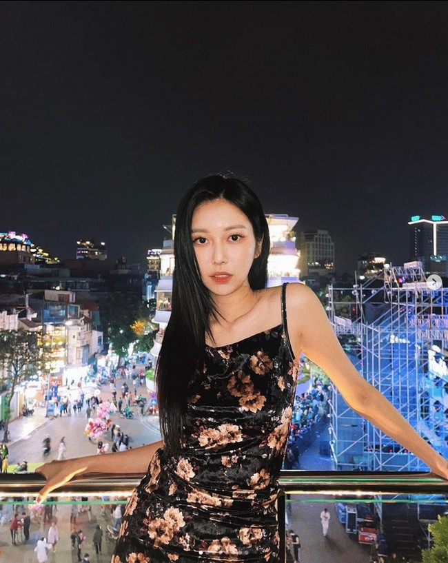 Selain itu, ada Jane yang menjadi main dancer grup MOMOLAND. Sebelum debut sebagai idol KPop, Jane terungkap sebagai seorang fansite L INFINITE dan Sunggyu INFINITE. Foto: Instagram