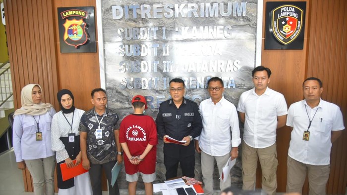 Muncikari prostitusi online di Lampung ditangkap. (Foto: Istimewa)