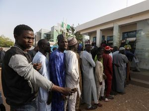 Lagi Krisis, Nigeria Kembali Pakai Uang Lama