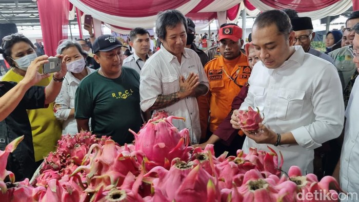 pasar induk sidotopo
