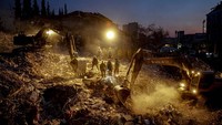 Hingga kini, jumlah korban tewas akibat gempa Turki dan Suriah bertambah menjadi 41.000 orang. Yavuz Ozden/Getty Images.