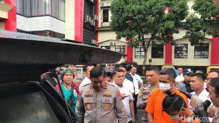 Polisi menangkap 3 pelaku penimbunan solar bersubsidi di Batam