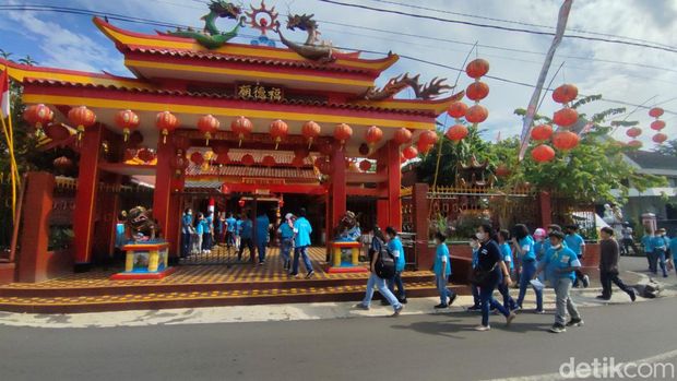 Puluhan pelajar SD asal Tasikmalaya mengunjungi Kampung Kerukunan Ciamis, Rabu (15/2/2023).