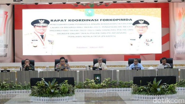 Rapat siaga darurat Karhutla di Riau malam ini