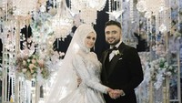 Rizal Djibran menikahi Sarah pada tahun 2022. Namun belum lama ini sang istri mengaku alami KDRT karena menolak melakukan hubungan intim yang dianggap menyimpang. Foto: Instagram @rizaldjibran_