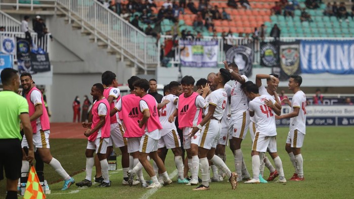 Selebrasi gol PSM Makassar melawan Persib Bandung di pekan ke-24 Liga 1 2022/2023.