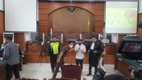 Bharada Eliezer Tiba, Ruang Sidang Riuh