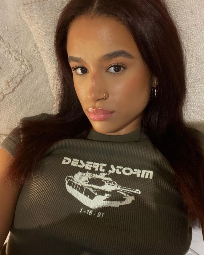 Kebanyakan orang mengatakan hal yang baik, komentar yang paling sering seperti Wow, aku pikir kamu Meghan Markle atau Kamu terlihat seperti Meghan Markle, dia cantik, Dan seperti itu juga ketika berhadapan langsung, katanya. Foto: TikTok/Instagram Sidney Beckles