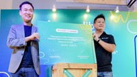 Crewdible adalah venture-backed company yang bergerak di bidang online fulfillment service, yang menerima pendanaan Serie A dari Bukalapak.