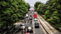 Dinas Bina Marga DKI Jakarta berencana membuat 10 jalan tembusan di sejumlah ruas. Cara ini diharapkan bisa mengurangi kemacetan lalu lintas di Jakarta, khususnya pada jam-jam sibuk.