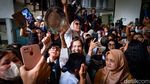 Tangis hingga Riuh Fans Usai Eliezer Divonis 1,5 Tahun Tangis hingga Riuh Fans Usai Eliezer Divonis 1,5 Tahun