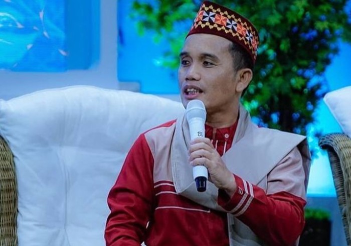 Ustaz Maulana Senang Makan Bareng Kru TV hingga Dion Wiyoko