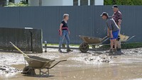 Beberapa bagian di North Island tetap terputus dari semua akses, listrik, dan komunikasi, membuat penaksiran kerusakan atau menjangkau mereka yang membutuhkan menjadi sulit. Getty Images/Kerry Marshall