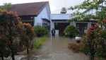 Wilayah Klaten Diterjang Banjir, Rendam Sekolah Hingga Jembatan