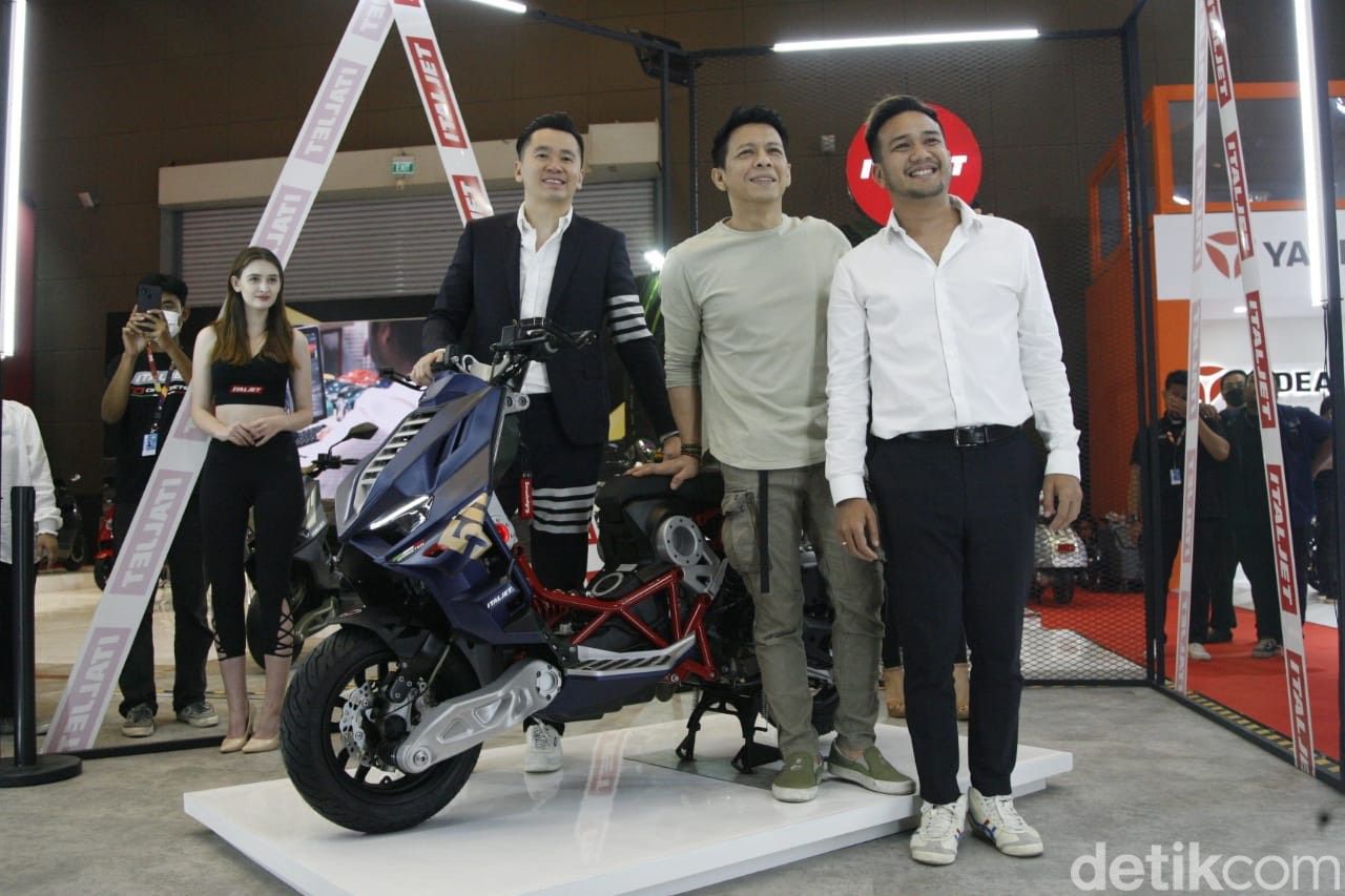 Ariel Noah Ikut Luncurkan Italjet Dragster Super Limited Edition