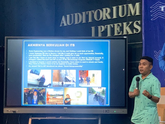 Billy Mambrasar (Dok ITB)
