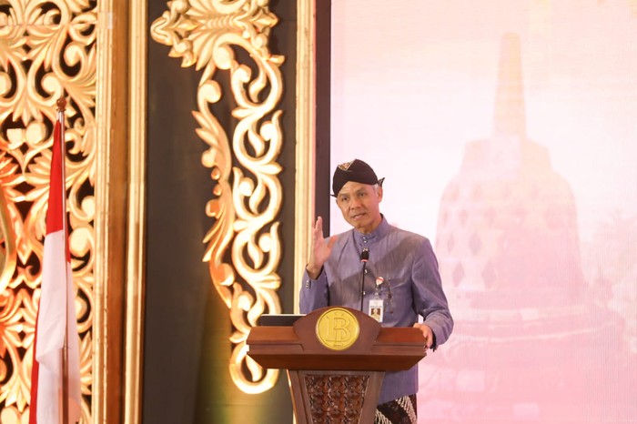 Gubernur Jawa Tengah (Jateng) terus berupaya mendongkrak pertumbuhan investasi selama memimpin Jateng.