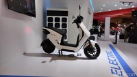 Motor Listrik Honda-Yamaha Bakal Pakai Baterai Made in Indonesia?
