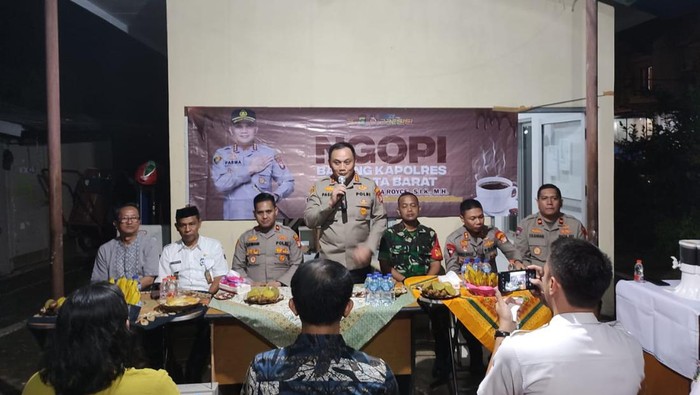 Kapolres Metro Jakarta Barat Kombes Pasma Royce.