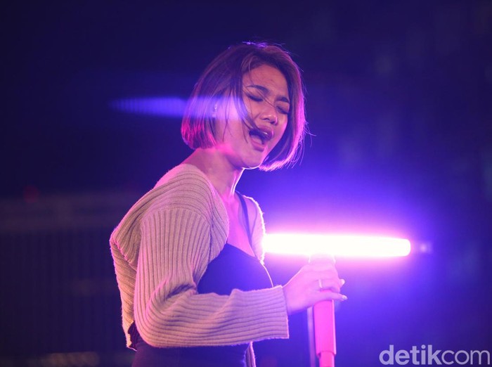 Main Stage detikHot bersama Marion Jola
