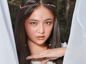 Marshanda Klarifikasi Pinjam Uang untuk Berobat Tumor Payudara hingga Sembuh