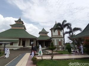 Cerita Masjid Agung Manonjaya: Pernah Hancur Diguncang Gempa Tasik