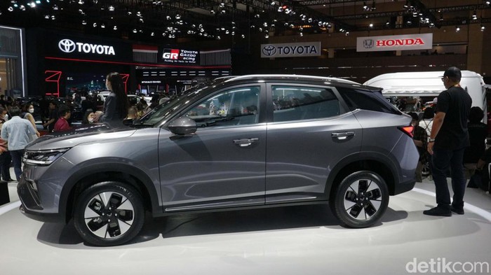 Wuling merilis SUV compact Alvez di IIMS 2023, Kamis (16/2/2023). Menariknya mobil yang sudah dirakit lokal ini dibanderol mulai Rp 209 juta.