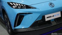 MG4 EV merupakan Global Pure Electric SuperPower Crossover. Mobil listrik yang sudah populer di pasar Eropa ini menggunakan teknologi baterai terbaru, Rubiks Cube.