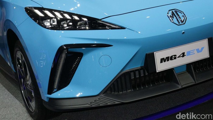 MG4 EV yang Populer di Eropa Mengaspal di Indonesia Morris Garage (MG) turut memanaskan pasar mobil listrik Tanah Air. Mereka mendatangkan MG4 EV.