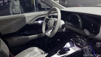 Konsep XFC memberikan kenyamanan berkat ruang interior yang terbaik di kelasnya. Selain itu konsep ini menawarkan pula Smart & Quality Control dengan teknologi yang dapat menambah kenyamanan dari sebuag SUV yang sporty, tambah Direktur Produk dan Divisi Strategi PT MMKSI Hikaru Mii dalam sesi yang sama.