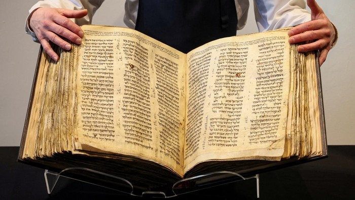 The Codex Sassoon, the earliest and most complete Hebrew Bible ever discovered which is estimated to sell for between $30 million and $50 million, is displayed at Sotheby's in New York City, New York U.S., February 15, 2023. REUTERS/Brendan McDermid